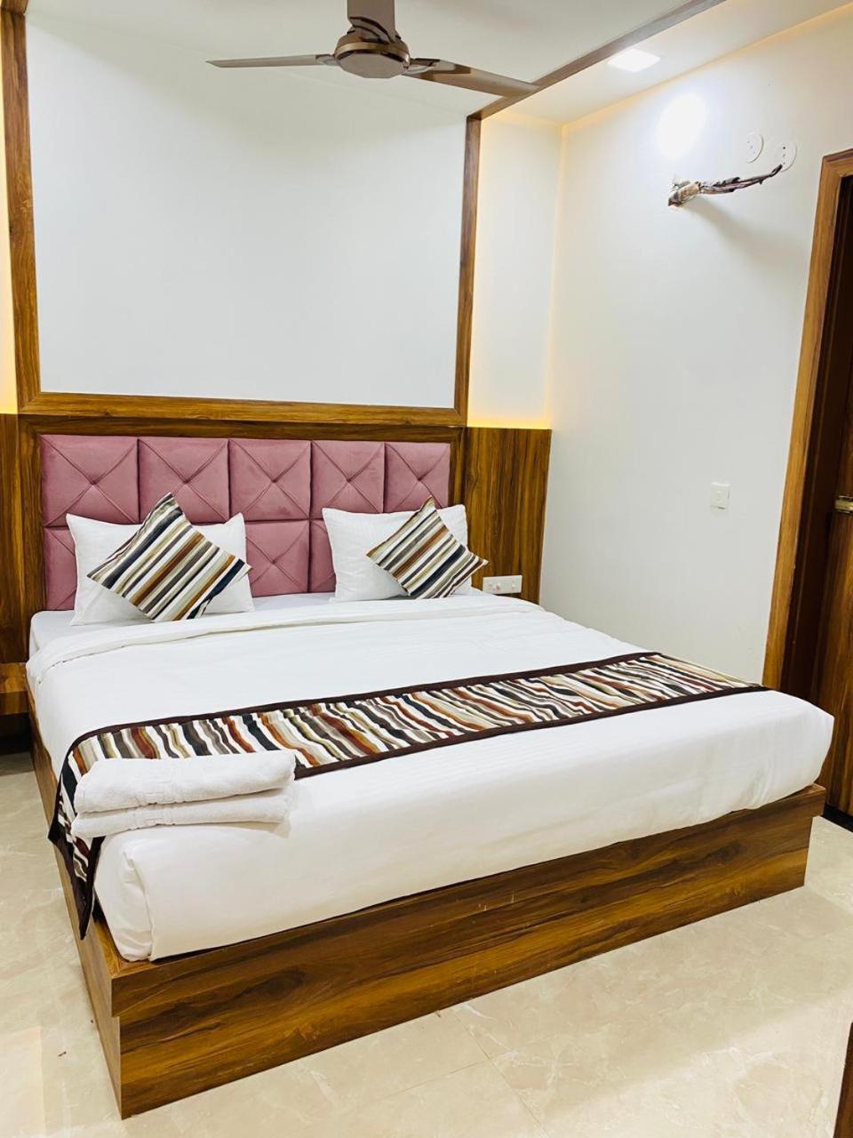 Hotel Taj Comfort Agra (Uttar Pradesh)