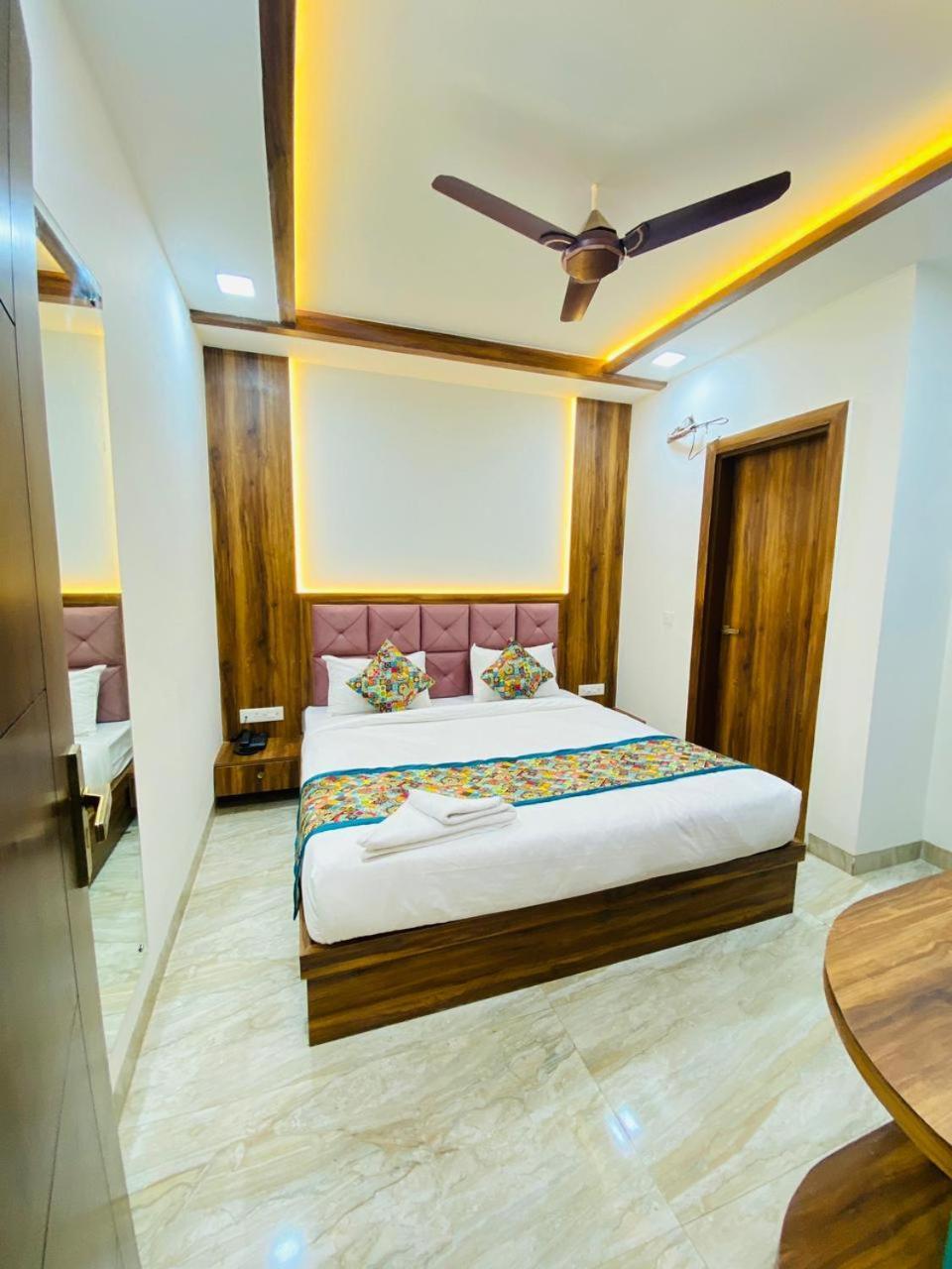 Hotel Taj Comfort